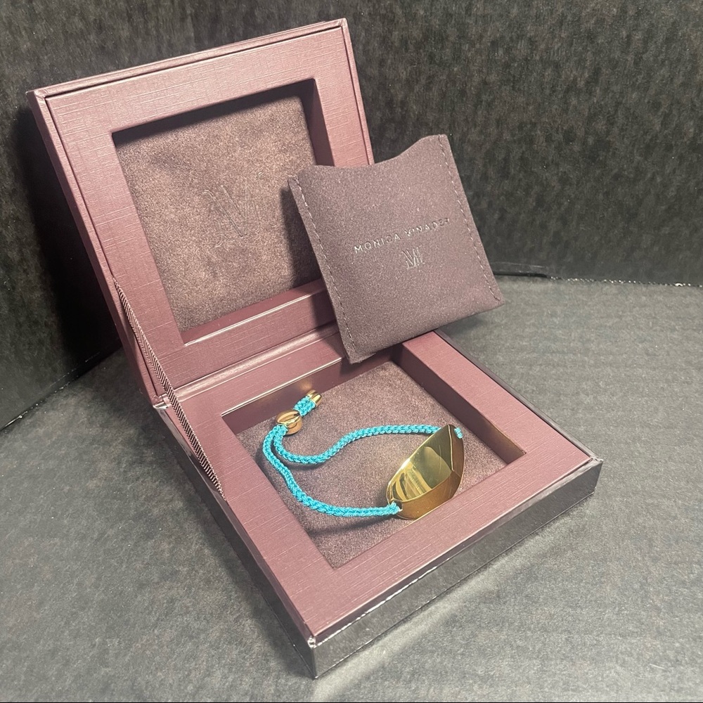 BNIB MONICA VINADER FRIENDSHIP BRACELET YELLOW GOLD PLATED BLUE STRAP PRICE FIRM